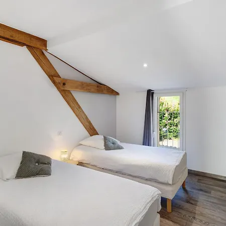 Maison De L Etable Bregegere