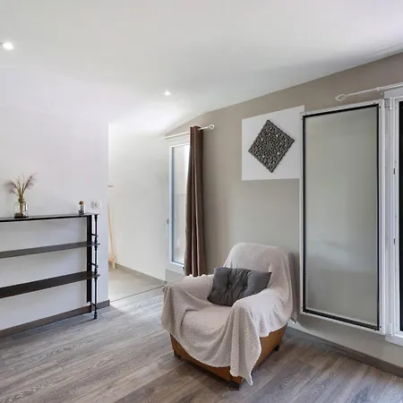Maison De L Etable Bregegere