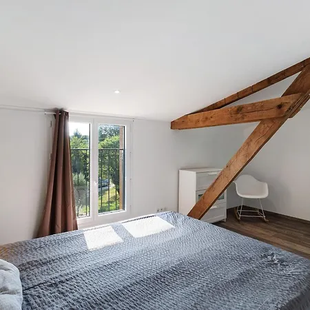 Holiday home Maison De L Etable Bregegere